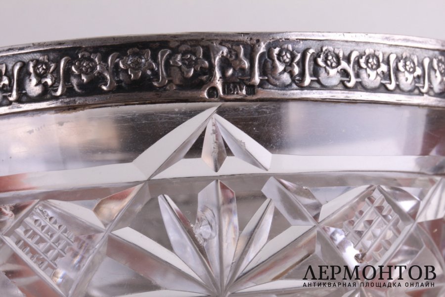 Ваза. 13 Артель. Серебро 84 пробы. Хрусталь, резьба. Россия, 1908-1917 гг.