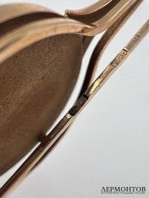Брошь-камея с профилем девушки. Золото 583 пробы, кость, СССР, 2-я половина 20 века
