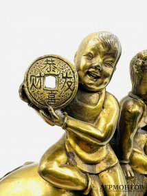 Статуэтка «Золотой карп с жемчужиной». Бронза, Китай, современная работа