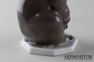 Медведь. Фарфор, роспись. Германия, Rosenthal, G. Schliep, 1924