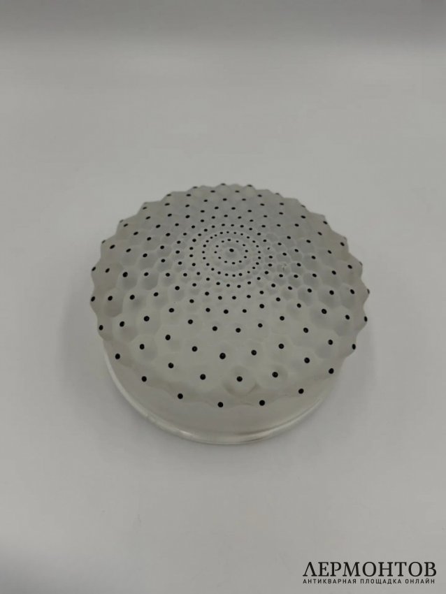 Пудреница «Cactus». Хрусталь, эмаль, Lalique, Франция
