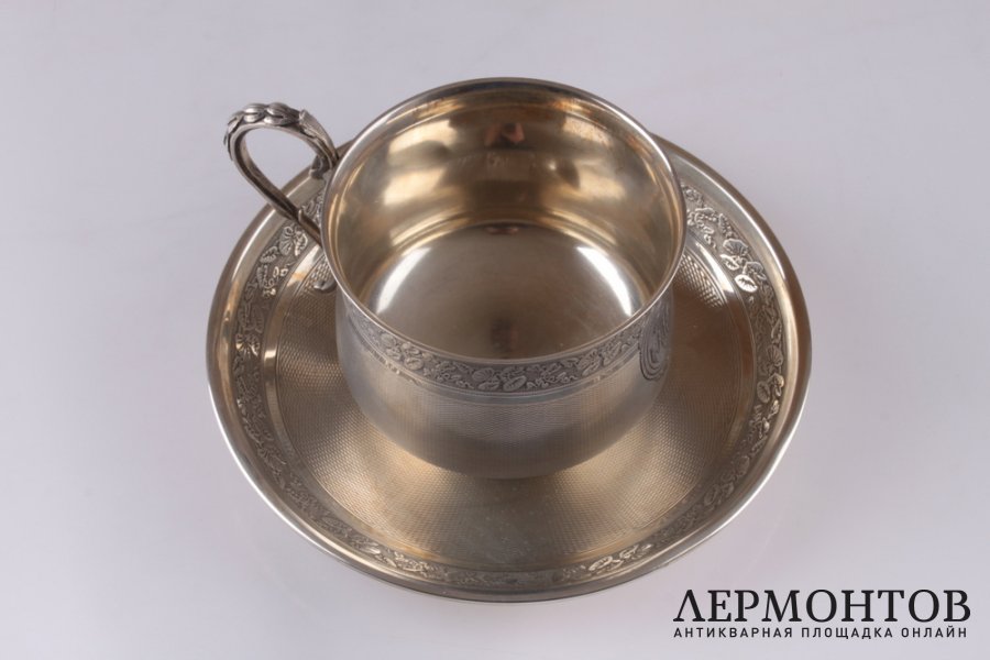 Чайная пара Hector Alfred. Серебро 950 пробы, гильоше. Конец XIX в. Франция