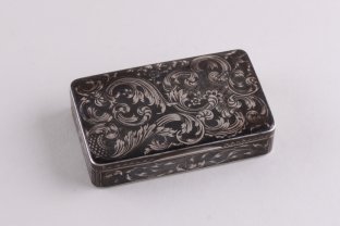 Табакерка с черневым узором. Серебро 84 пробы. Россия, Москва, 1844 г.