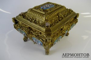 Шкатулка для украшений. Бронза, золочение, эмаль. Европа, XIX век.