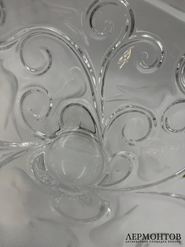 Ваза-чаша «Verone» с голубями. Хрусталь, Lalique, Франция
