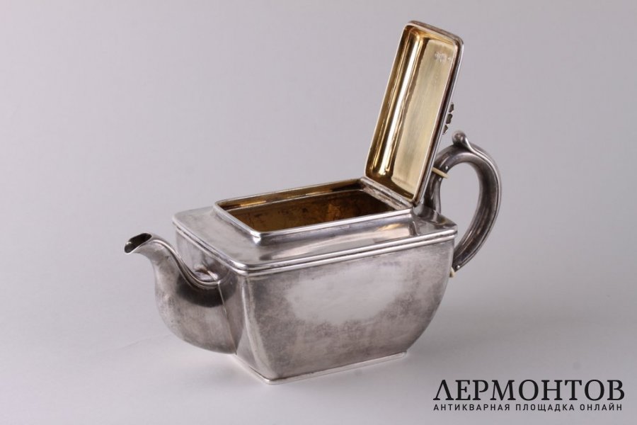 Чайник заварочный. Wiberg. Серебро 84 пробы. Российская империя, 1852 год.