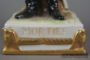 Статуэтка Маршал Мортье. Германия. Начало 20 века. Фарфор.