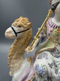 Скульптура «Азия» («Четыре континента»). Фарфор, Meissen, И. И. Кендлер, Германия