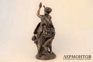 Скульптура. Вакханки и сатир. Бронза. Матюрен Моро. Франция.