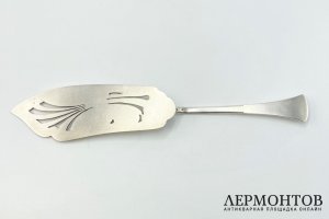 Лопатка для торта в стиле Модерн. Австрия, 1900-е гг. Серебро 800 пробы.