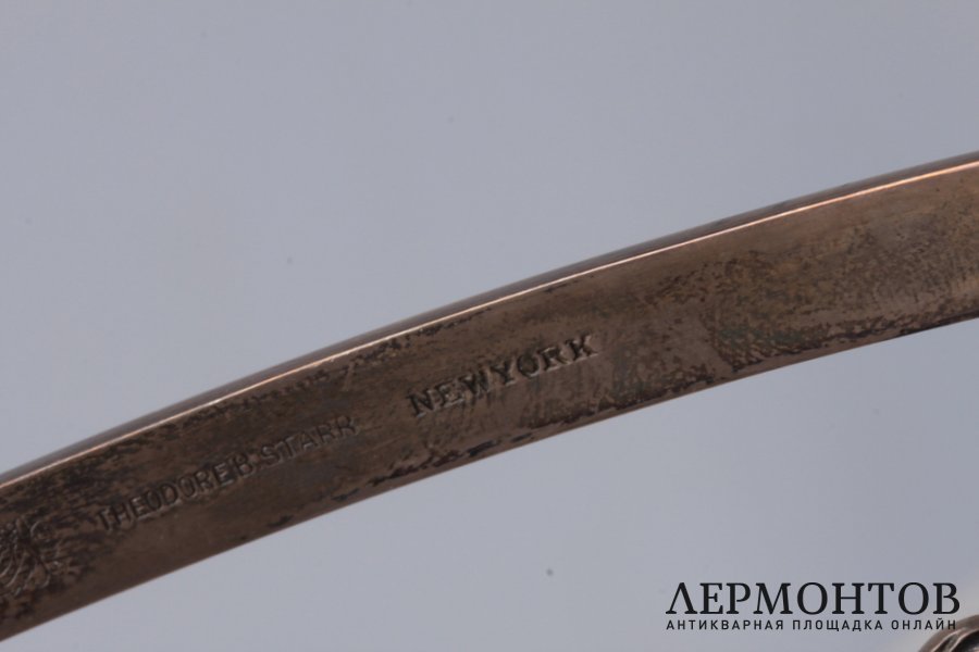 Вазочка для конфет с ручкой. США Нью Йорк, фирма Theodor B. Starr, 1900-е гг. Серебро