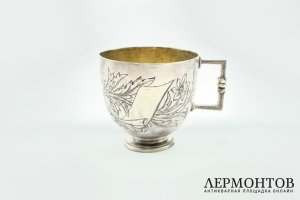 Чайные пары с цветочным декором и ложками. Россия, Москва, нач. 20 в. Серебро 84 пр.