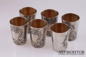 Ликерный набор из шести стопок в стиле рококо в коробке. Серебро 800 пробы. Германия