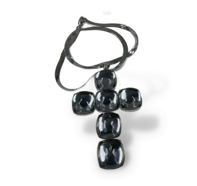 Крест на цепочке. Серебро 925 пробы, Baccarat, Франция