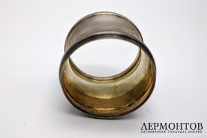 Салфеточное кольцо с цветами. Серебро 84 пр. Российская империя, Маслов М.В., около 1908.