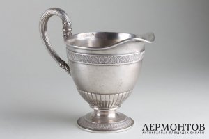 Молочник в классическом стиле. Карл Фаберже. Серебро 84 пробы. Россия.