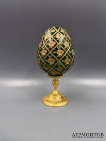 Яйцо «Rose Trellis». Бронза, хрусталь, золочение, House of Fabergé