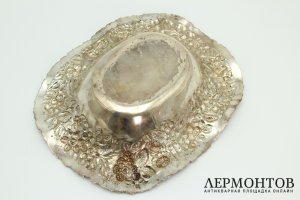 Блюдо для фруктов, сухарница. Серебро. Америка, начало ХХ века.