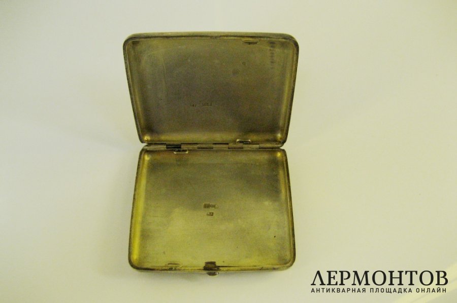 Портсигар. Николаевский вокзал. Серебро 84 пробы. Россия, 1890 год.