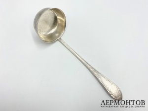 Половник с растительным декором. СССР, Платиноприбор, 1930-е гг. Серебро 875 пробы.