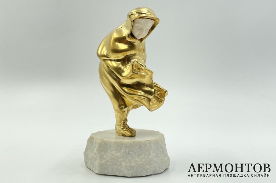 Антик. скульптура Ребенок на ветру.  Франция, 1910-1920 гг. Бронза, литье, золочение.