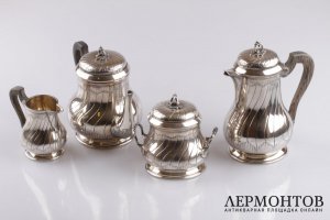 Чайный и кофейный сервиз из серебра 950 пробы в стиле неорококо. Франция, начало XX в