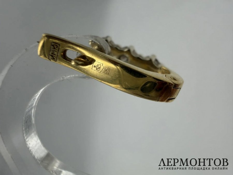 Серьги-дорожки с бриллиантами. Золото 750 пробы