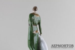 Статуэтка Дама с борзой. Фарфор.  Fraureuth, Германия, Carl Nacke, 1919-1926 гг.