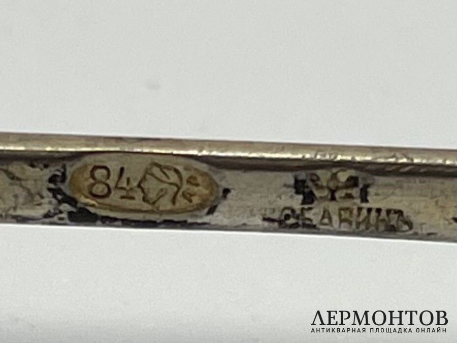 Миниатюрные щипцы. Россия, Любавин, 1900-е гг. Серебро 84 пробы, эмаль.
