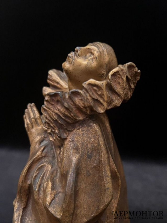 Скульптура Пьеро. Франция, Lucien Alliot, 1920-30-е гг. Бронза, золотистый лак.