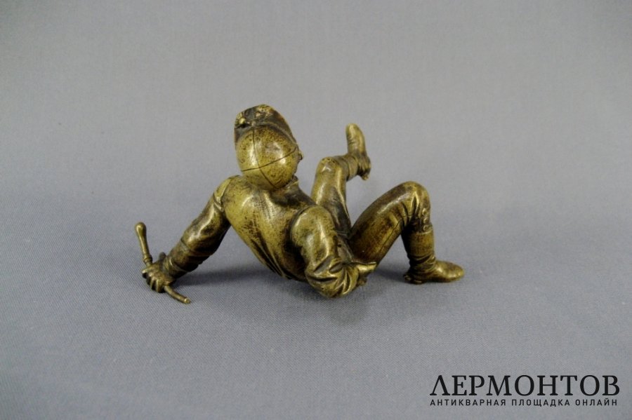 Пресс для бумаг Упавший жокей. Бронза. Европа, XIX век.