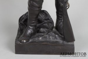 Скульптура Гренадер. Франция, Париж, по модели Dumage, 1888 г. Бронза. Экспертиза.
