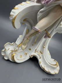 Скульптура «Муза Терпсихора». Фарфор, Meissen, И. И. Кендлер, Германия, 2010 год