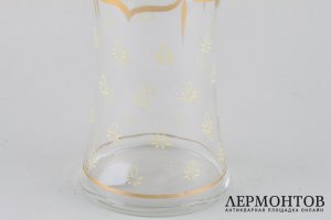 Штоф, украшенный ветвями винограда. Стекло. Европа, 1-я треть ХХ века.