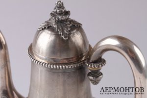 Кофейник Pierre Quielle. Серебро 950 пробы, гильоше. Конец XIX века. Франция