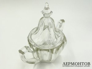 Ваза для меда и варенья. Россия, заводы Мальцовых, нач. 20 века. Стекло.