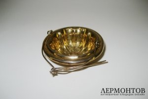 Ситечко. Серебро 950 пробы, золочение. Франция, XIX век.