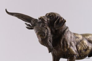 Скульптура Собака с дичью. Зап. Европа, автор мод. E. Delabrierre, кон.19-нач.20 в.