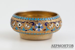 Парные солонки. Российская Империя, мастер В. Андреев, 1899-1908 гг. Серебро 84 эмаль