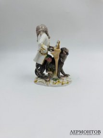 Статуэтка «Пианист» из «Обезьяньего оркестра». Фарфор, роспись, Meissen, скульптор И. И. Кендлер, Германия, 19 век