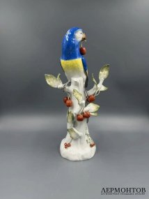 Статуэтка «Попугай с вишнями». Фарфор, роспись, Meissen, И. И. Кендлер, Германия