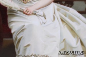 Пласт Дама в белом. Фарфор, живопись. Австрия, кон. XIX-нач. XX вв.