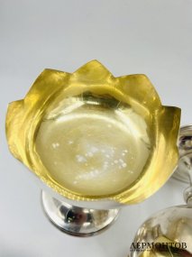 Парные креманки «Кувшинки». Серебро 84 пробы, Россия, 1899–1908 годы