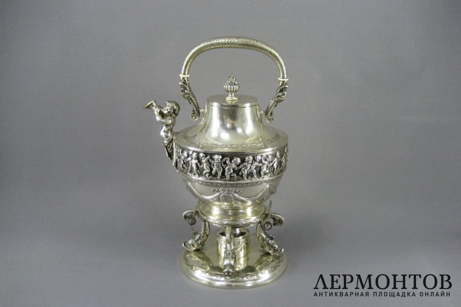 Бульотка. Серебро 800 пробы. Германия, XIX век. Высота 35 см.