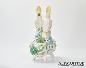 Жардиньерка «Какаду». Керамика, Австро-Венгрия, конец XIX – начало XX века