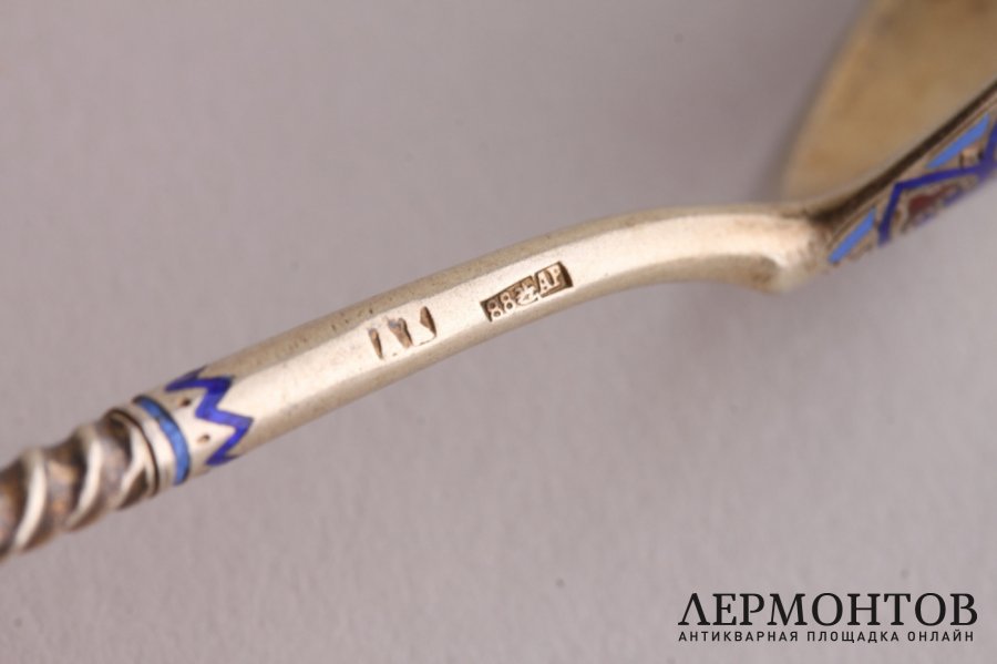Комплект кофейных ложек. Антип Кузьмичев. Серебро 88 пробы, эмаль. Россия, XIX в.