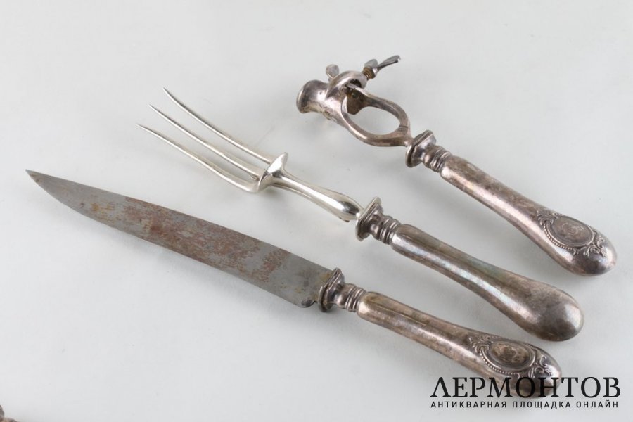 Набор для сервировки рыбы и мяса. Серебро 950 пр., кость. Франция, конец XIX века