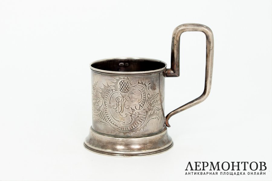 Подстаканник с растительным декором. Россия, мастер М. Маслов, 1908-1917 гг. Серебро.
