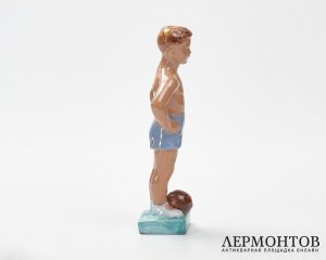 Статуэтка «Юный футболист». Керамика, Izsépy Margit, Венгрия, 1950-е годы