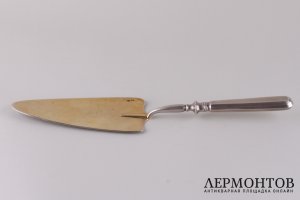 Сервировочная лопатка для подачи торта. Россия, Москва , 1908-1917 гг. Серебро 84 пр.